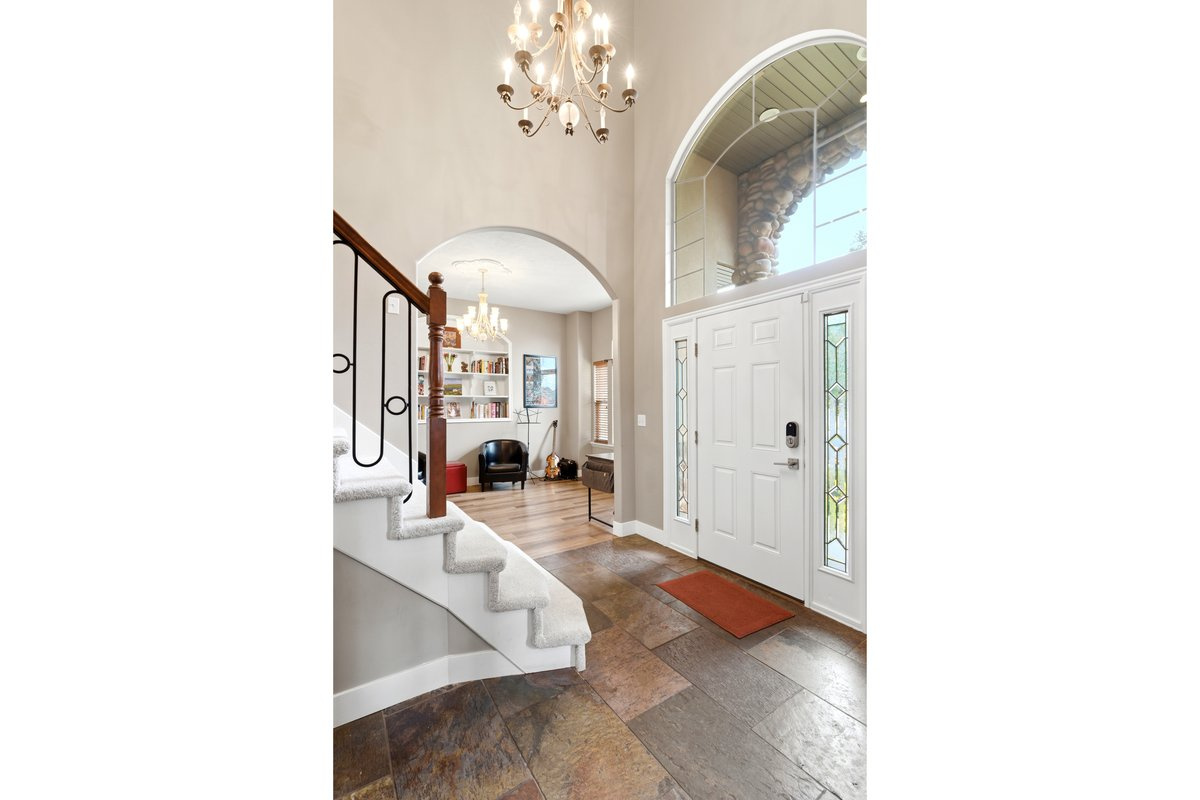 SPRING HOLLOW - Residential