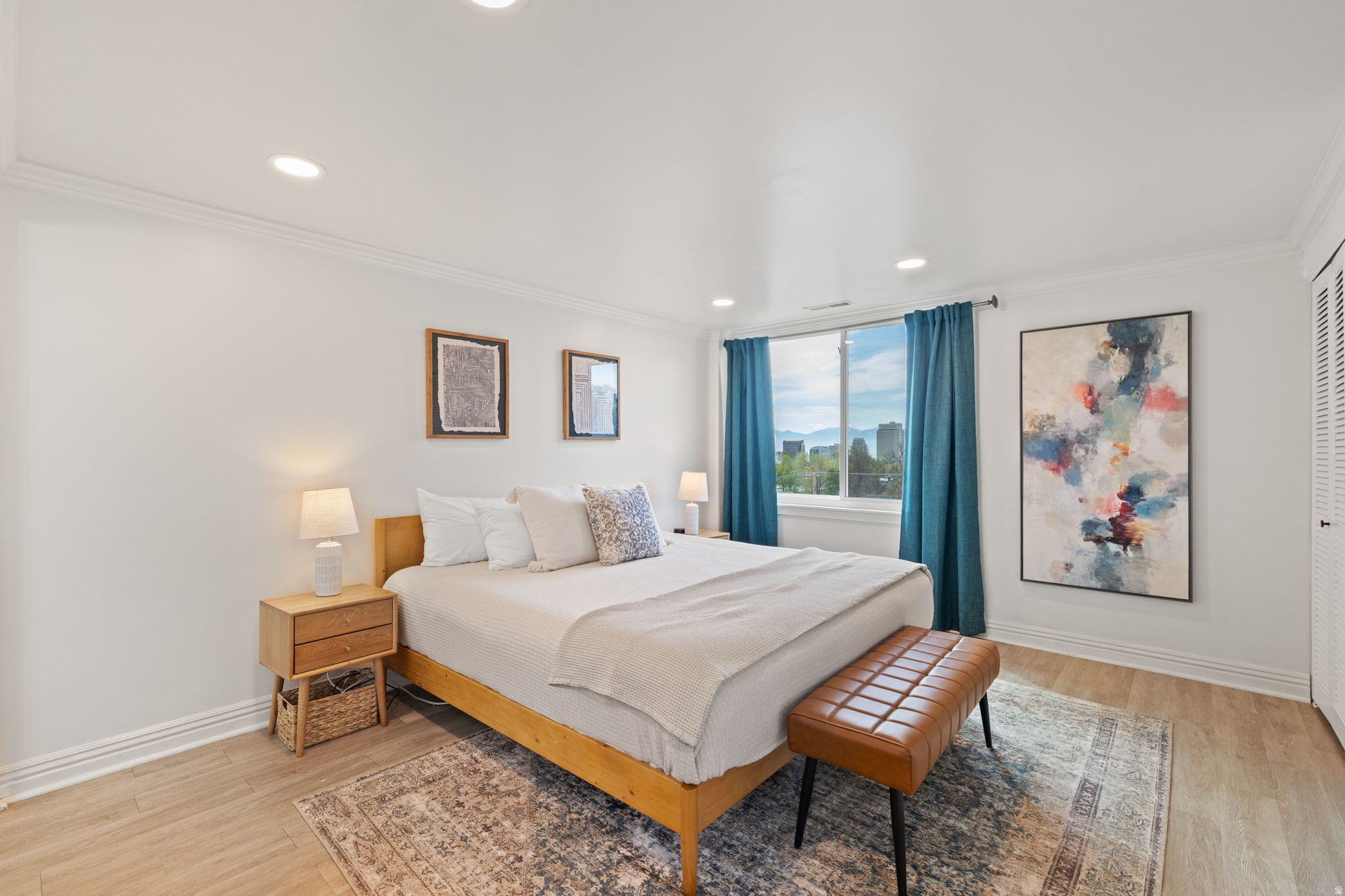 NORTHRIDGE H - Residential