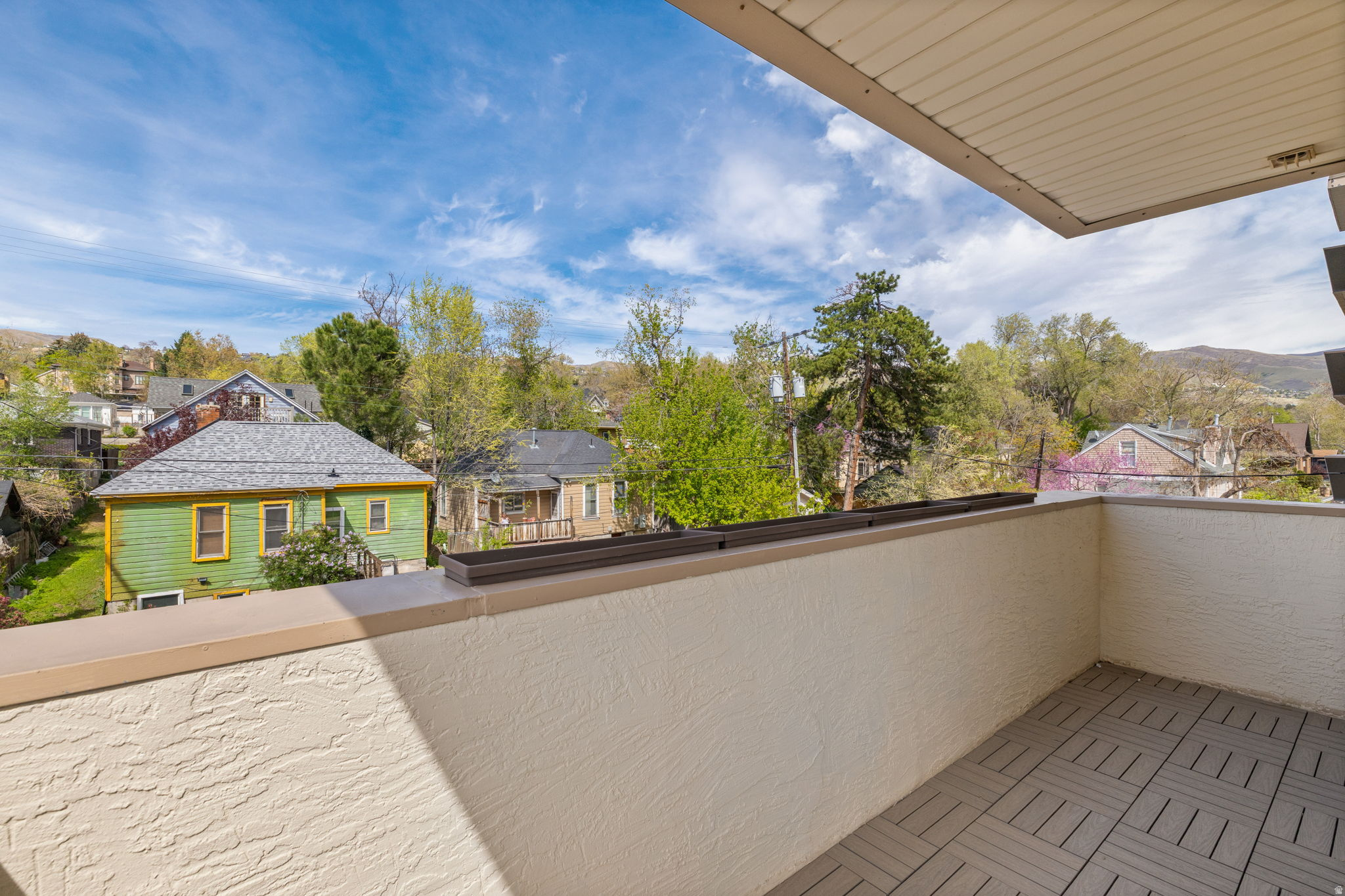 NORTHRIDGE H - Residential