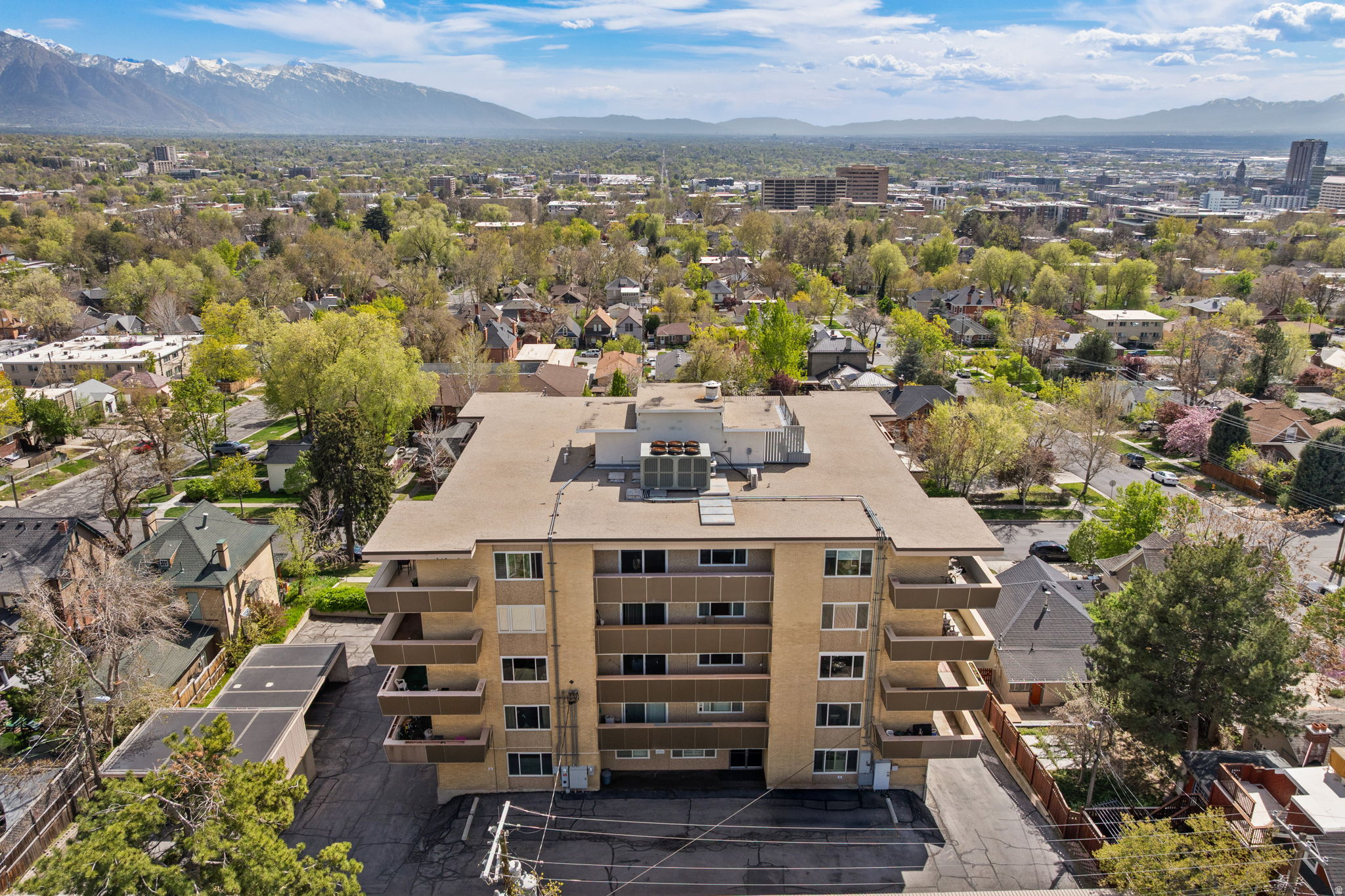 NORTHRIDGE H - Residential