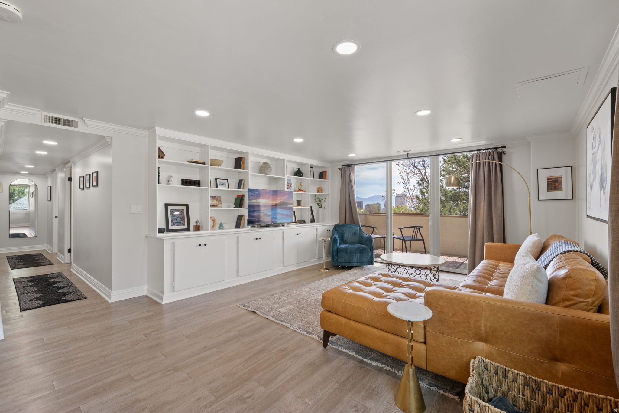 NORTHRIDGE H - Residential