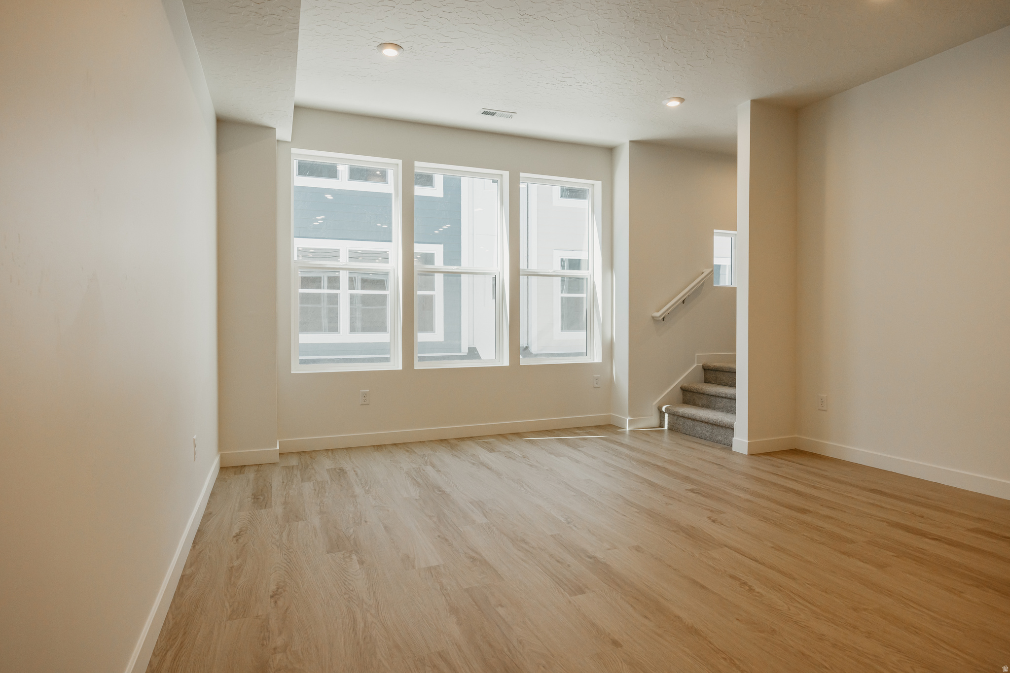 PROMINENCE POINT - Residential