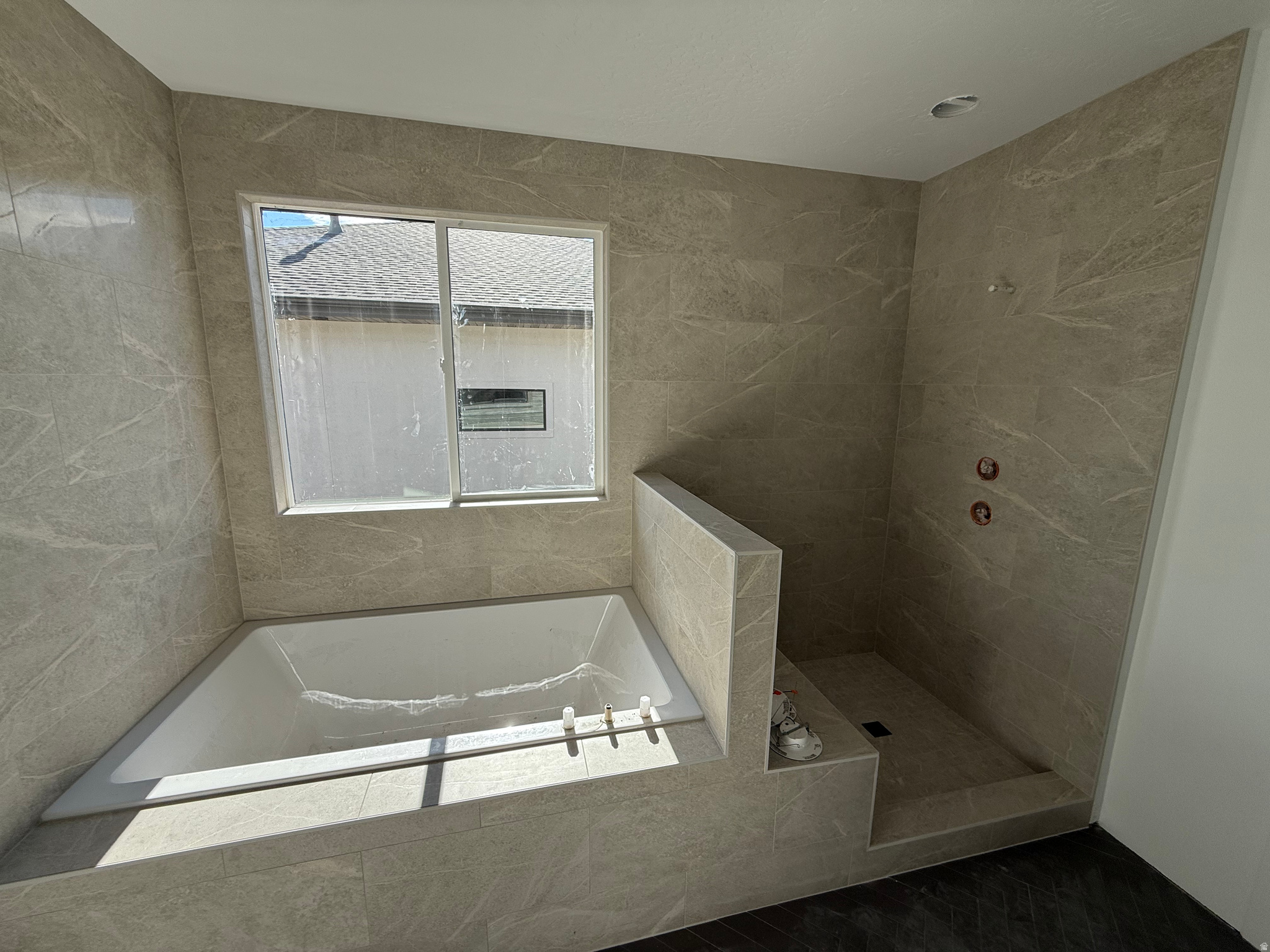 AMBER FIELDS - Residential