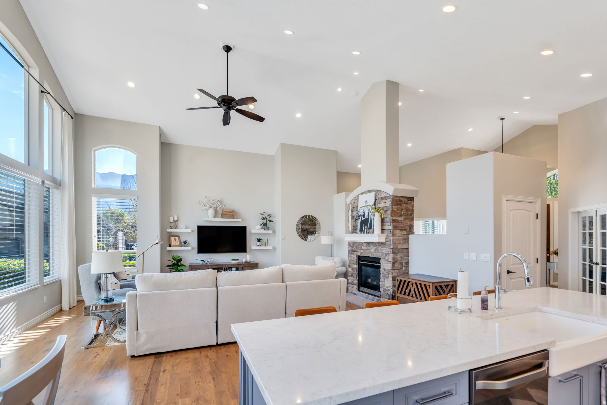 BEACON HILL - Residential