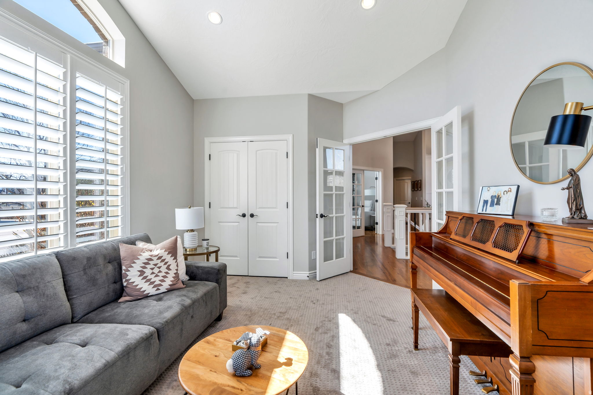 BEACON HILL - Residential