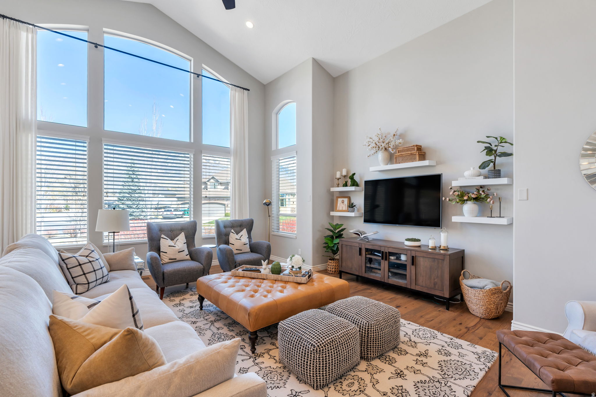 BEACON HILL - Residential