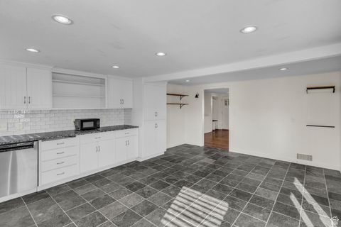 Tiny photo for 82 S LINCOLN AVE, American Fork, UT 84003 (MLS # 2111229)