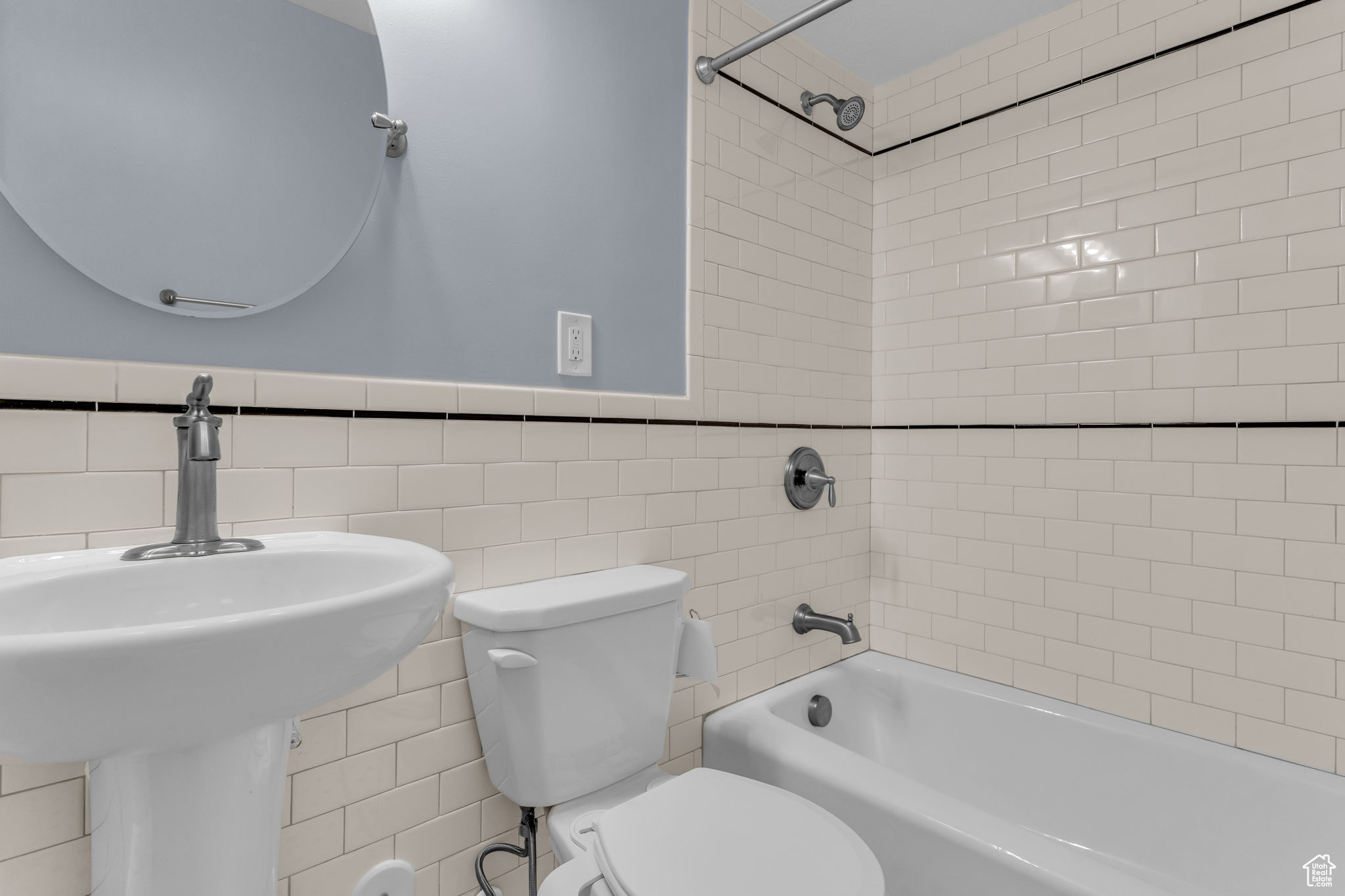 COLUMBIA VILLAGE - Residential