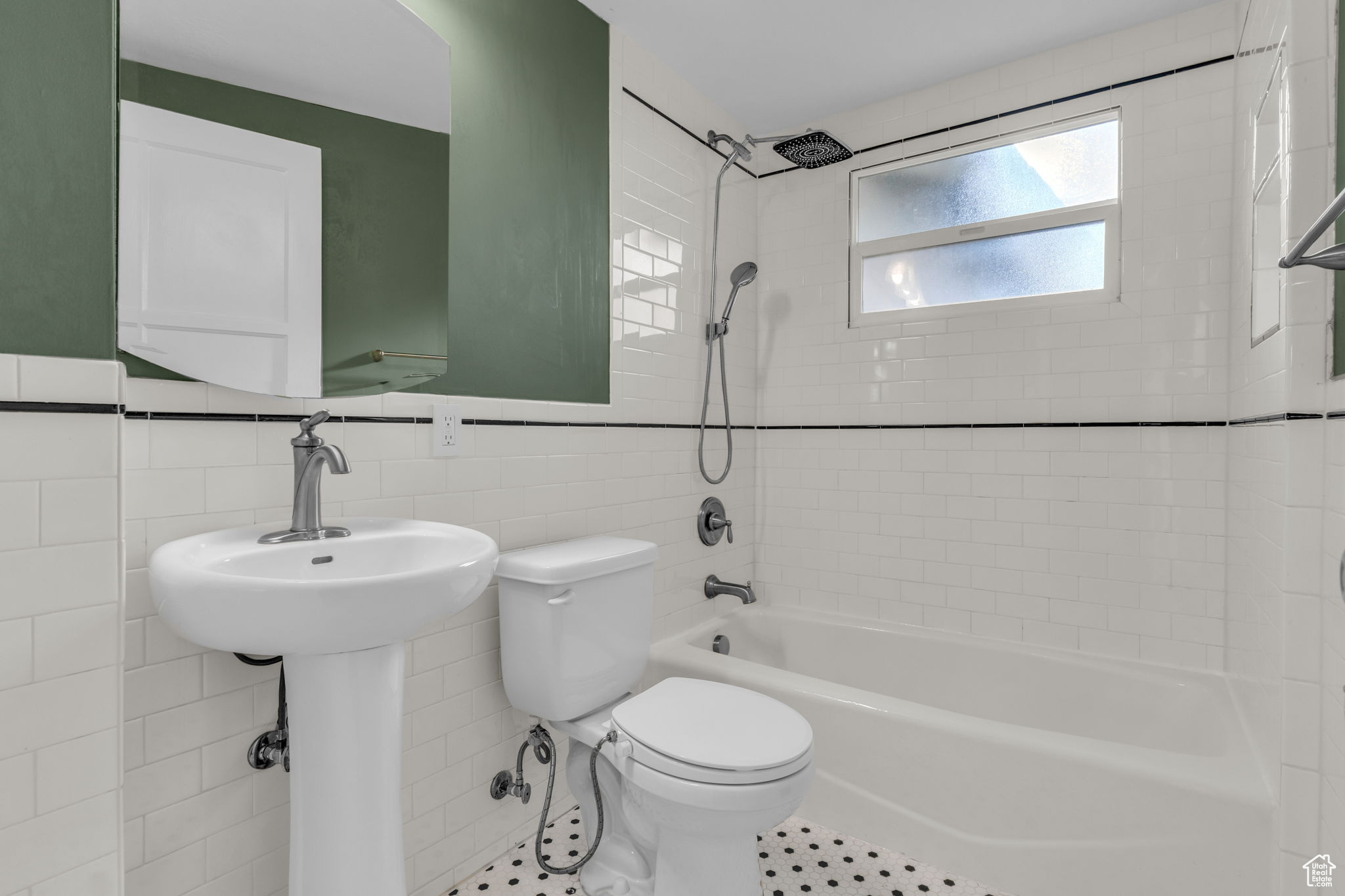 COLUMBIA VILLAGE - Residential