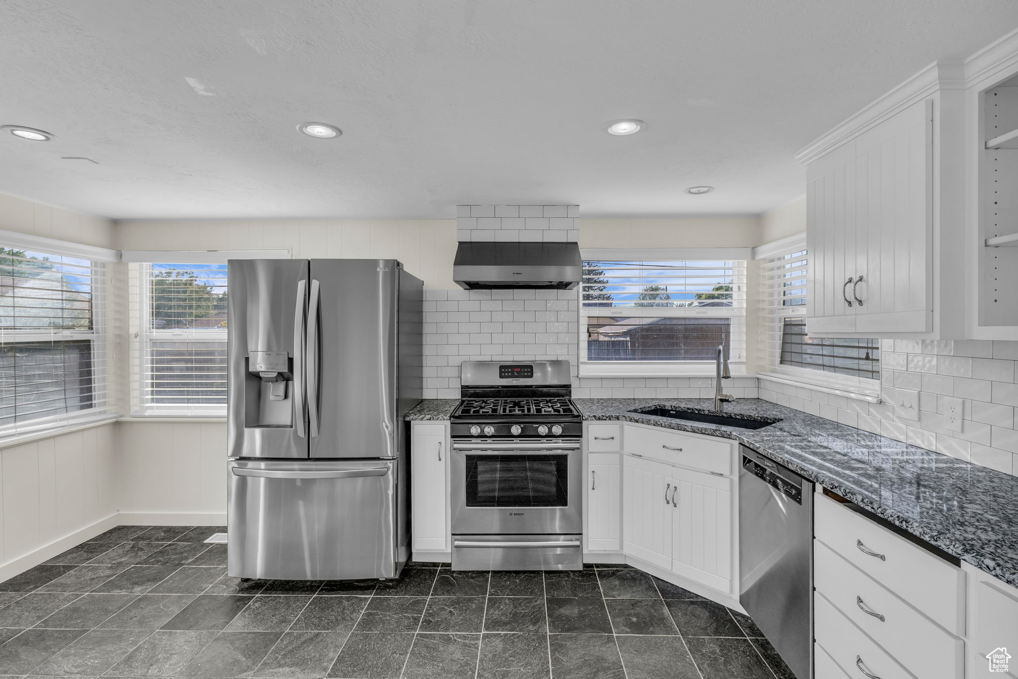COLUMBIA VILLAGE - Residential