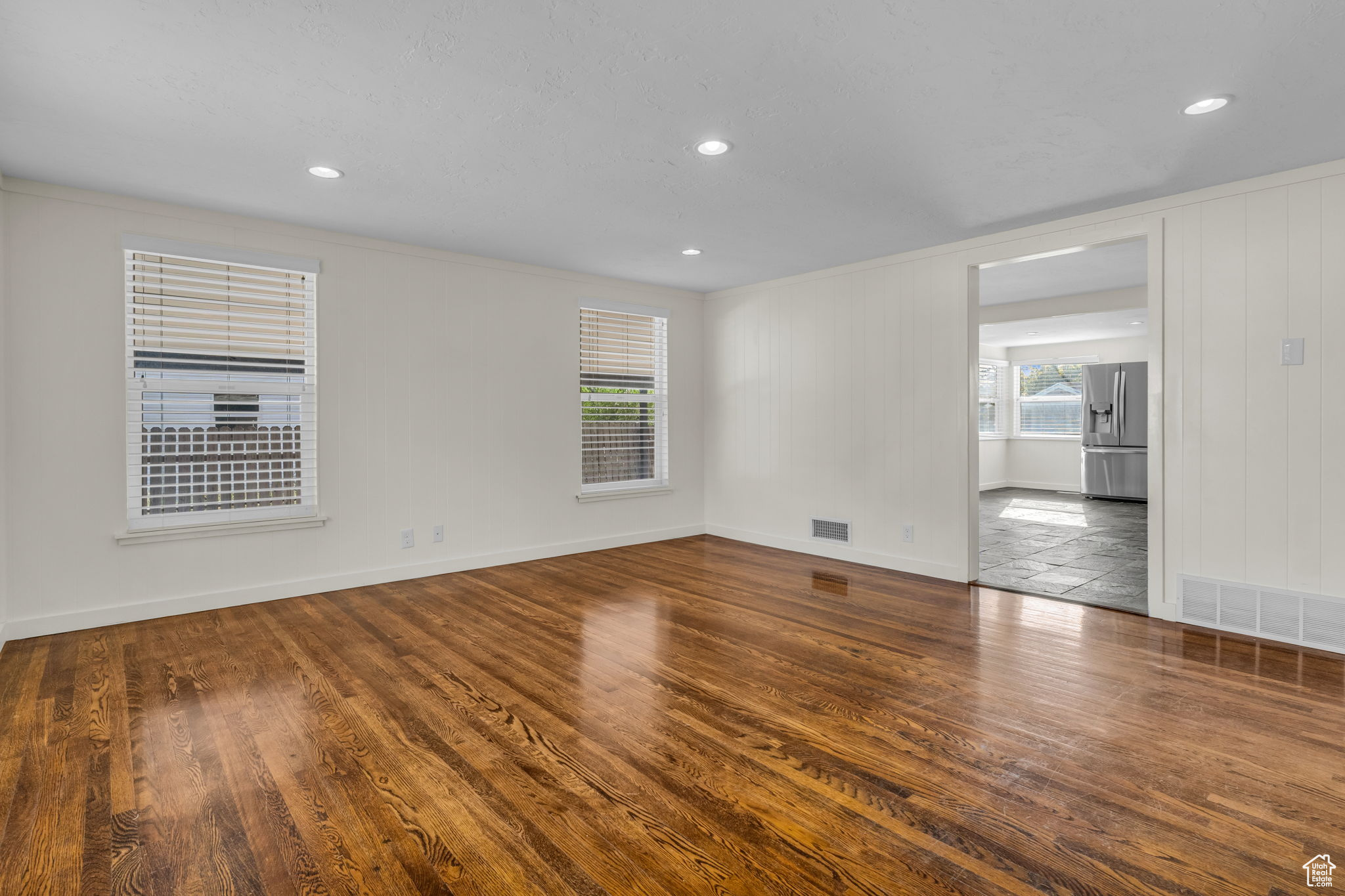COLUMBIA VILLAGE - Residential
