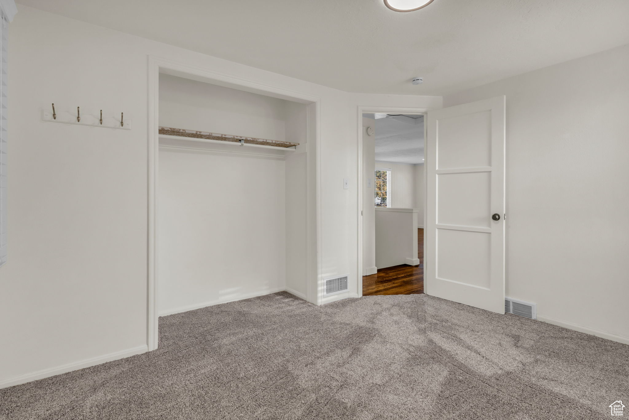 COLUMBIA VILLAGE - Residential