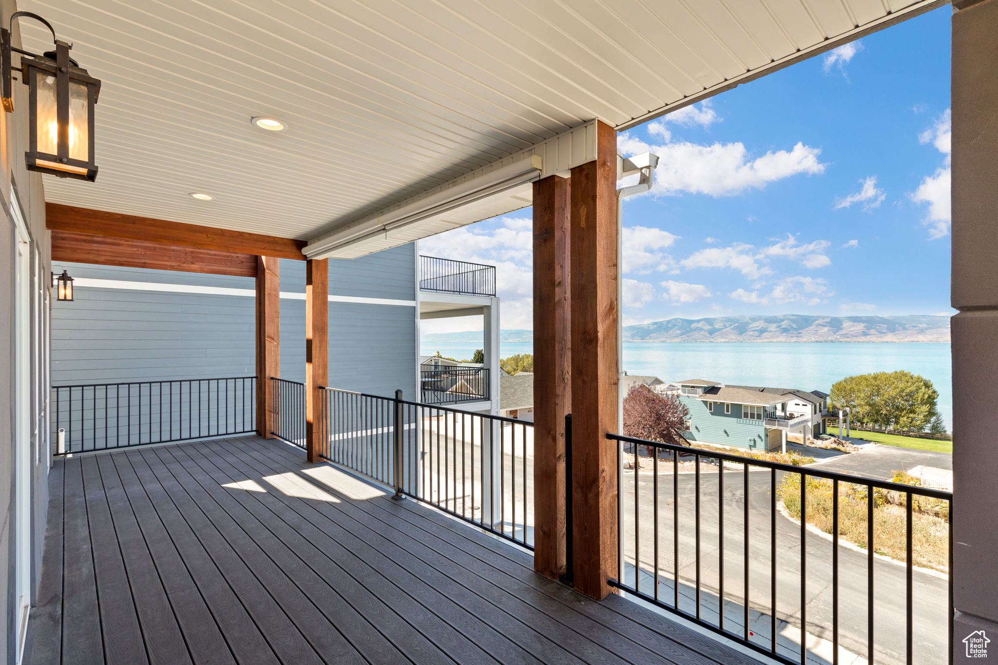 EAST SHORE SUB 1 LOT 37 - Residential