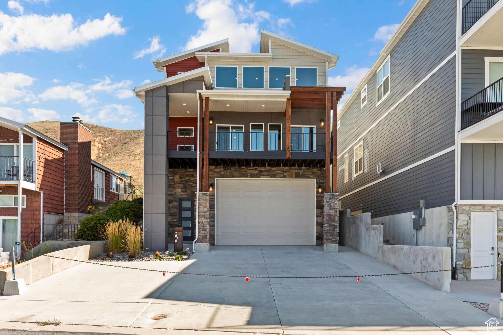 EAST SHORE SUB 1 LOT 37 - Residential