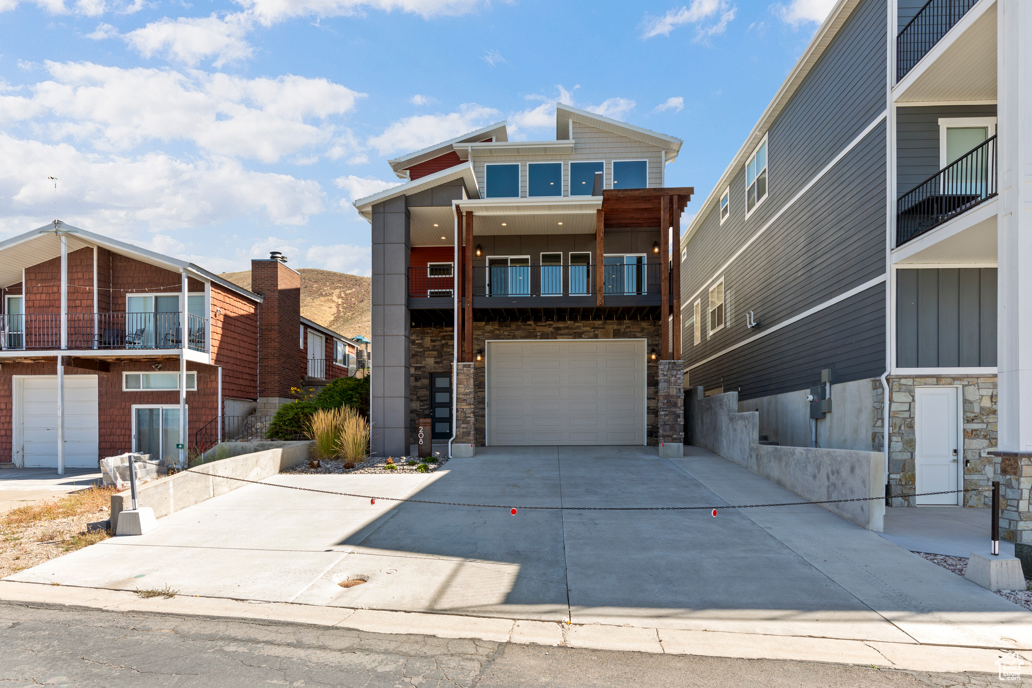 EAST SHORE SUB 1 LOT 37 - Residential