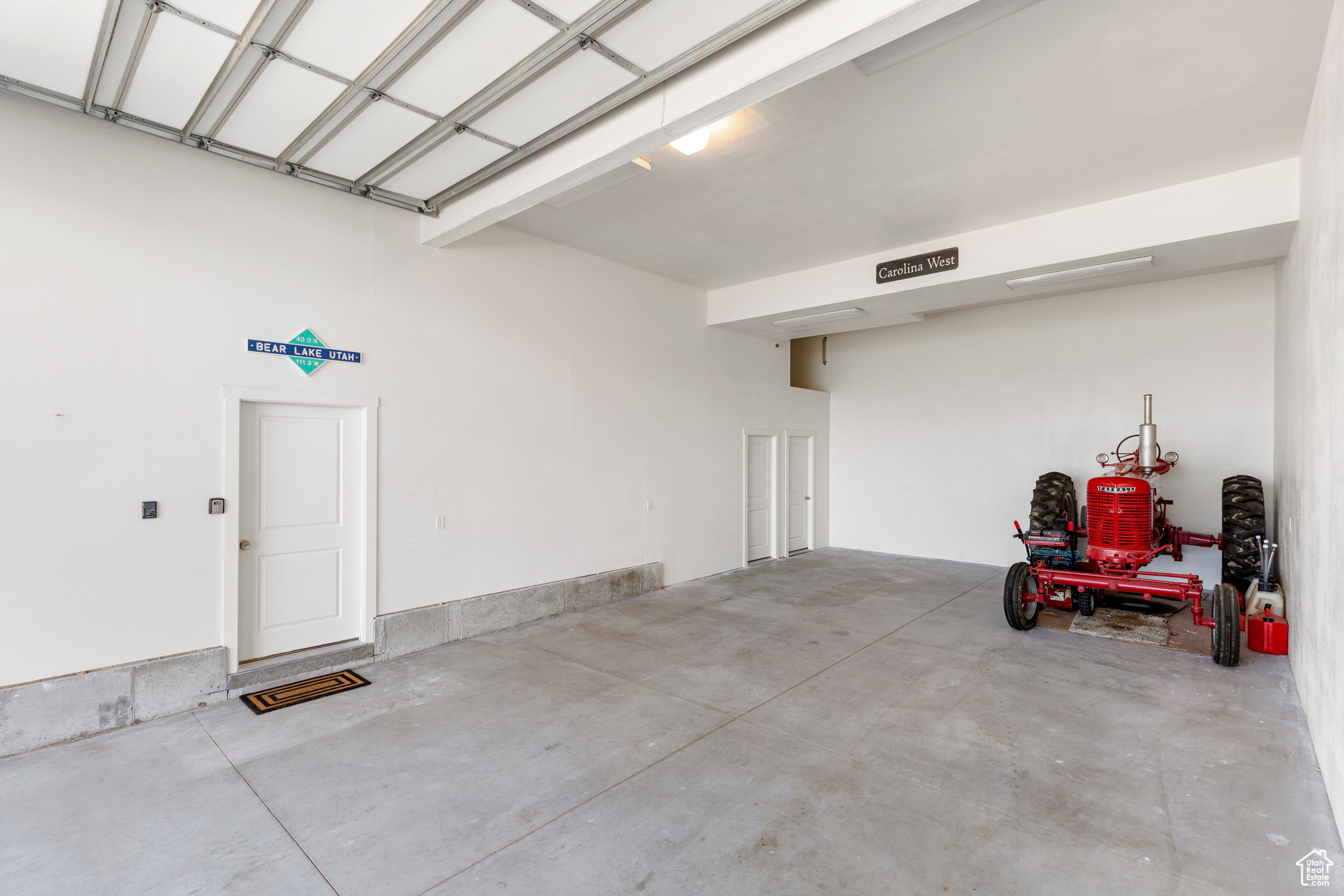 EAST SHORE SUB 1 LOT 37 - Residential