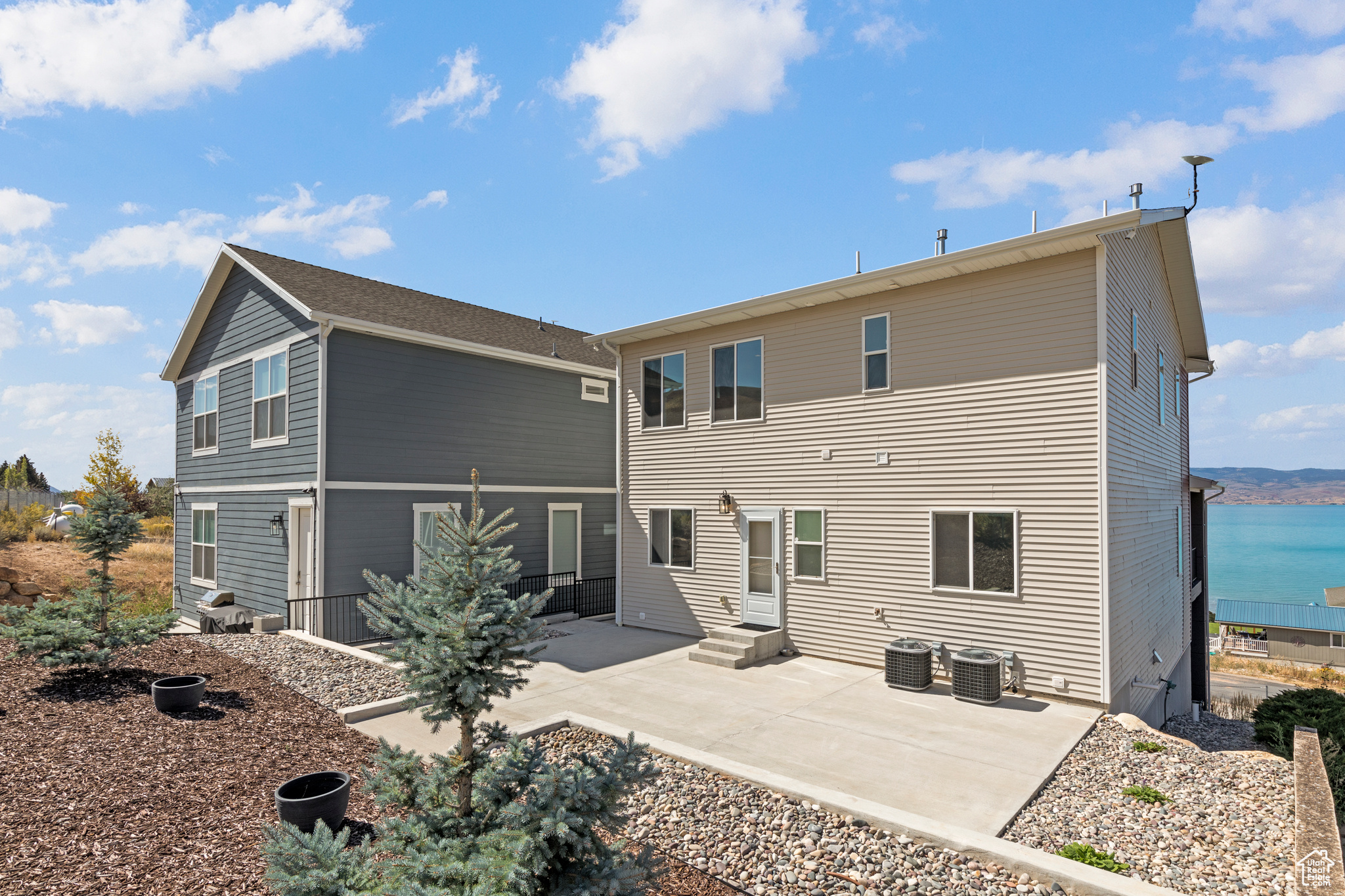 EAST SHORE SUB 1 LOT 37 - Residential