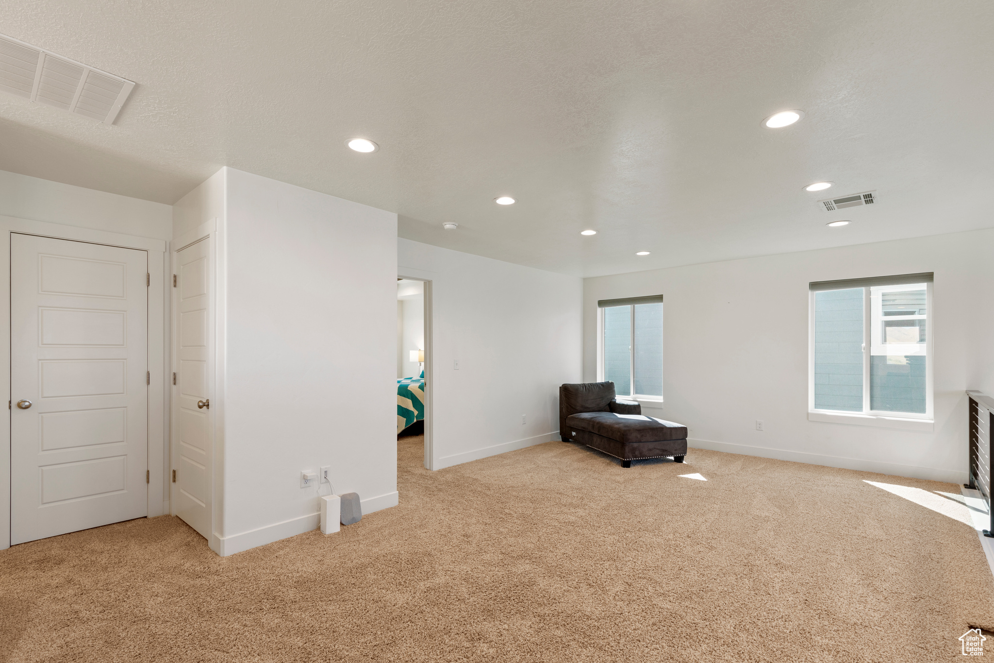 EAST SHORE SUB 1 LOT 37 - Residential