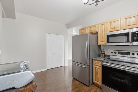 Tiny photo for 4576 W 11800 S, South Jordan, UT 84009 (MLS # 2174363)