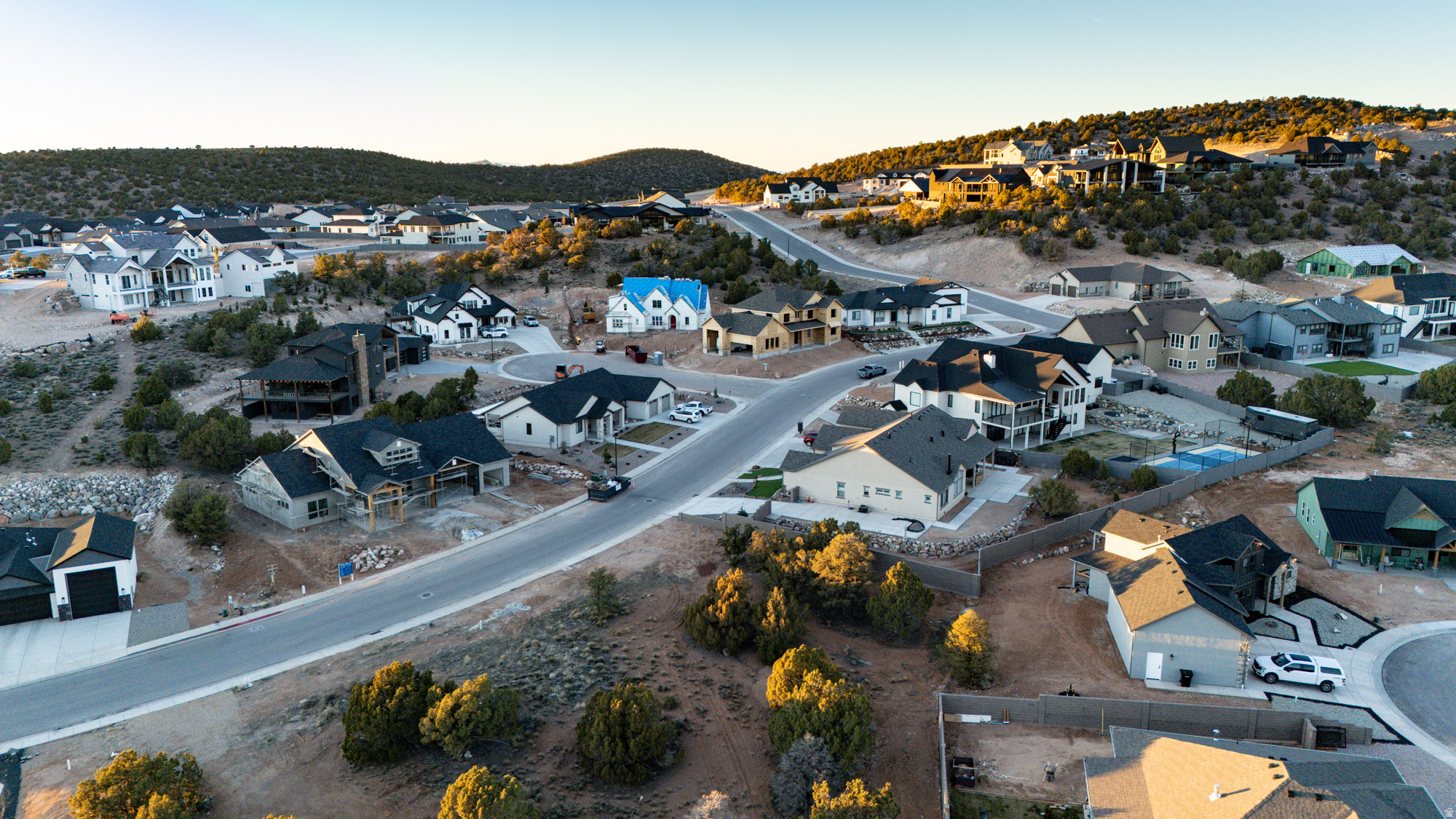 SADDLEBACK RIDGE - Land