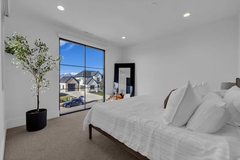 Tiny photo for 565 W AUTUMN BLAZE, Woodland Hills, UT 84653 (MLS # 2129014)