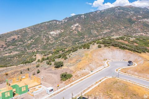 Photo of 2653 E CANYON EDGE DR #52, Draper (UT Cnty), UT 84020 (MLS # 2051895)