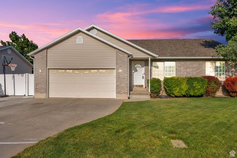 Photo of 563 S 1850 E, Spanish Fork, UT 84660 (MLS # 2115756)