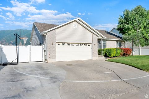 Tiny photo for 563 S 1850 E, Spanish Fork, UT 84660 (MLS # 2115756)