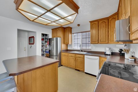 Tiny photo for 563 S 1850 E, Spanish Fork, UT 84660 (MLS # 2115756)