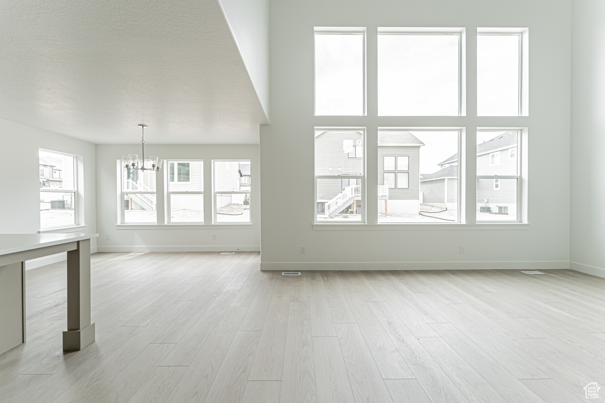 MOUNTAIN RIDGE - Residential