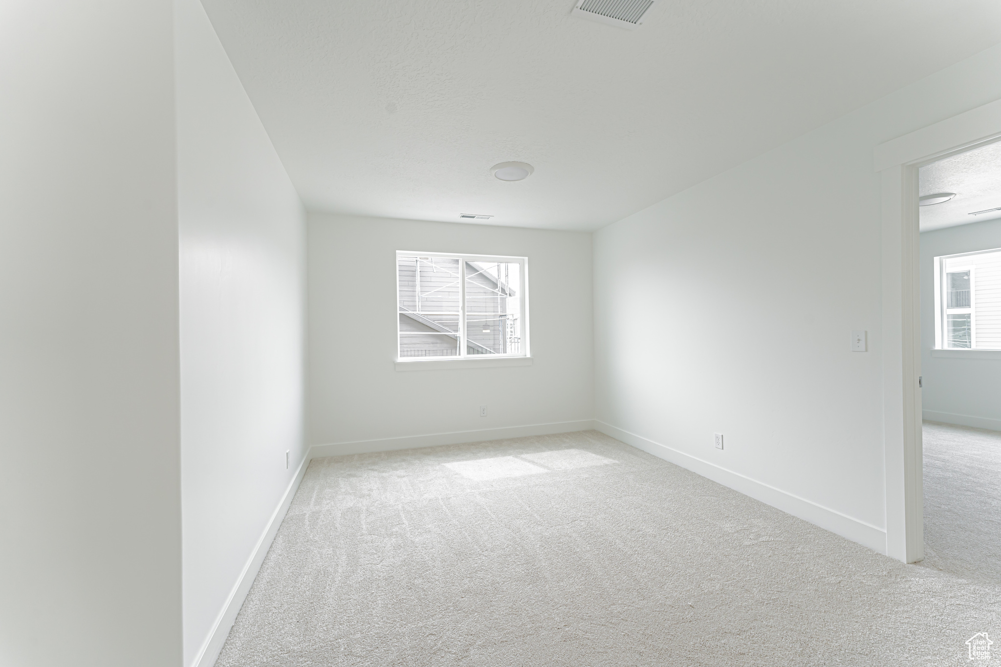 MOUNTAIN RIDGE - Residential