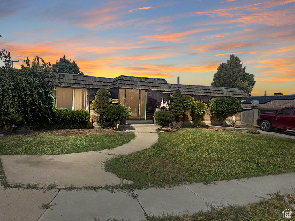 500 HOLLY DR