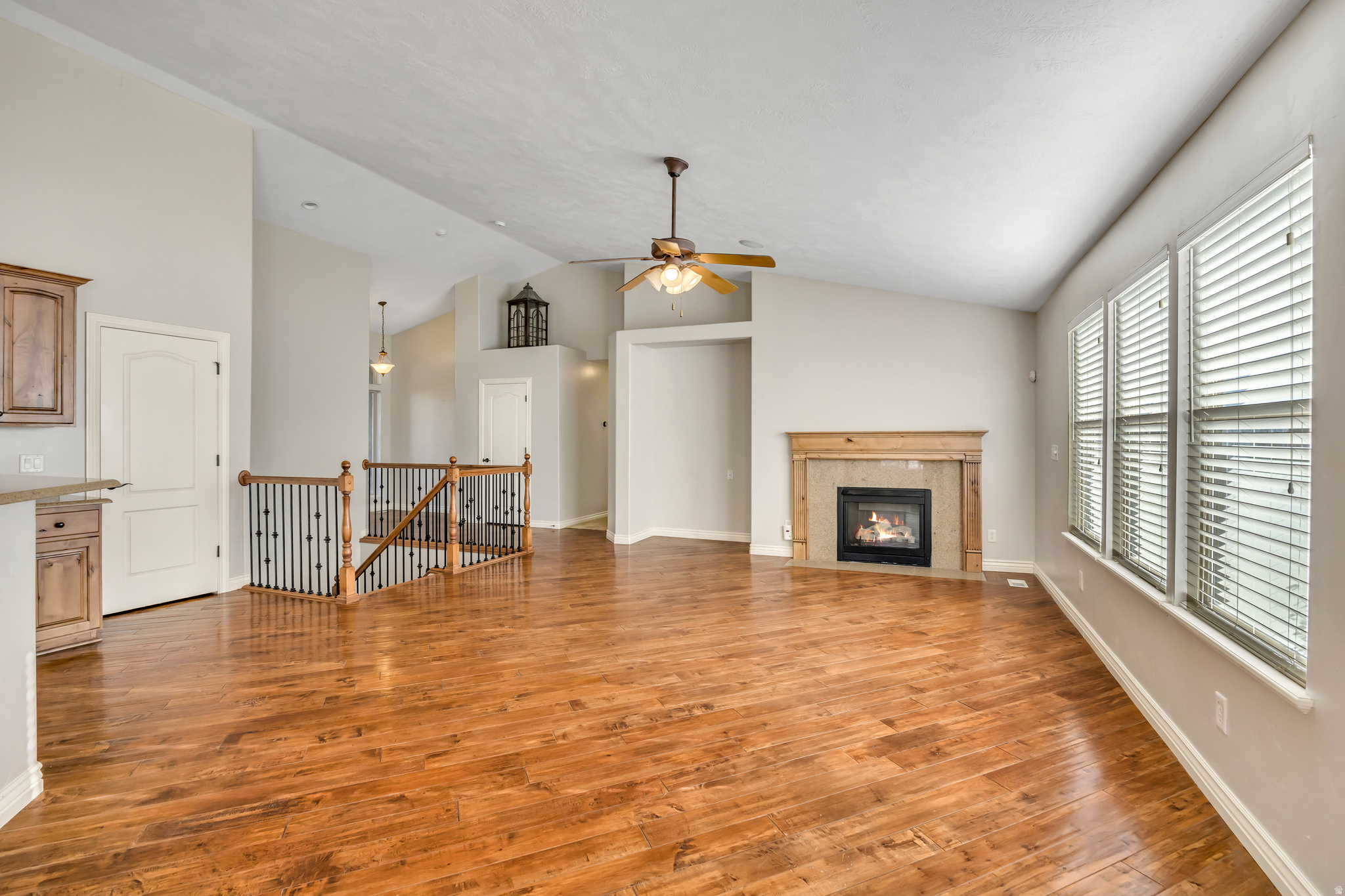 THE BENCHES - Residential