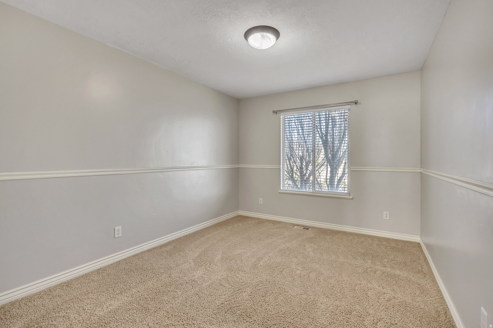 THE BENCHES - Residential