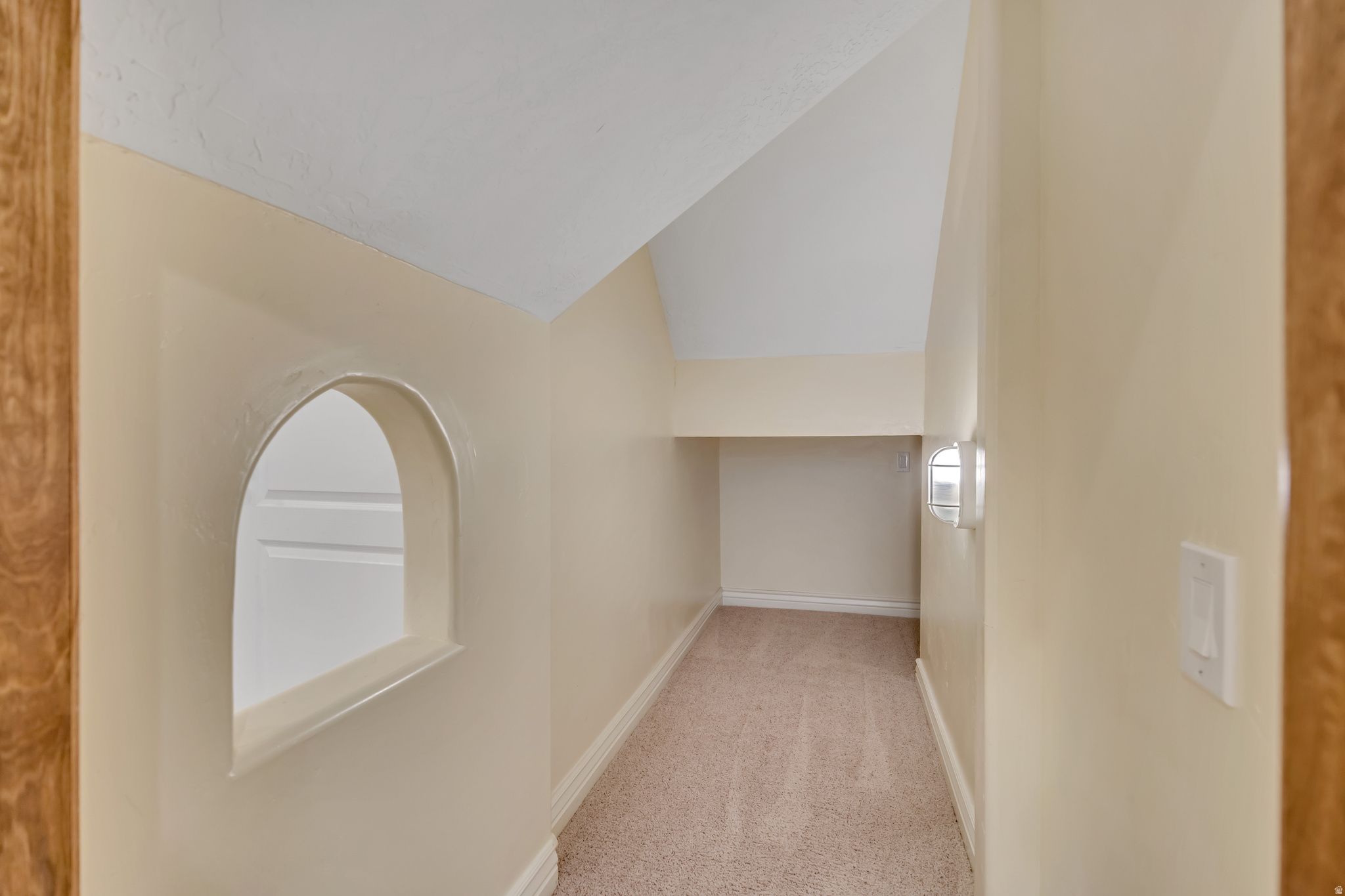 THE BENCHES - Residential