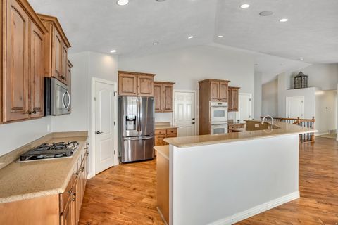 Tiny photo for 377 W MISTY SAGE WAY, Saratoga Springs, UT 84045 (MLS # 2141681)