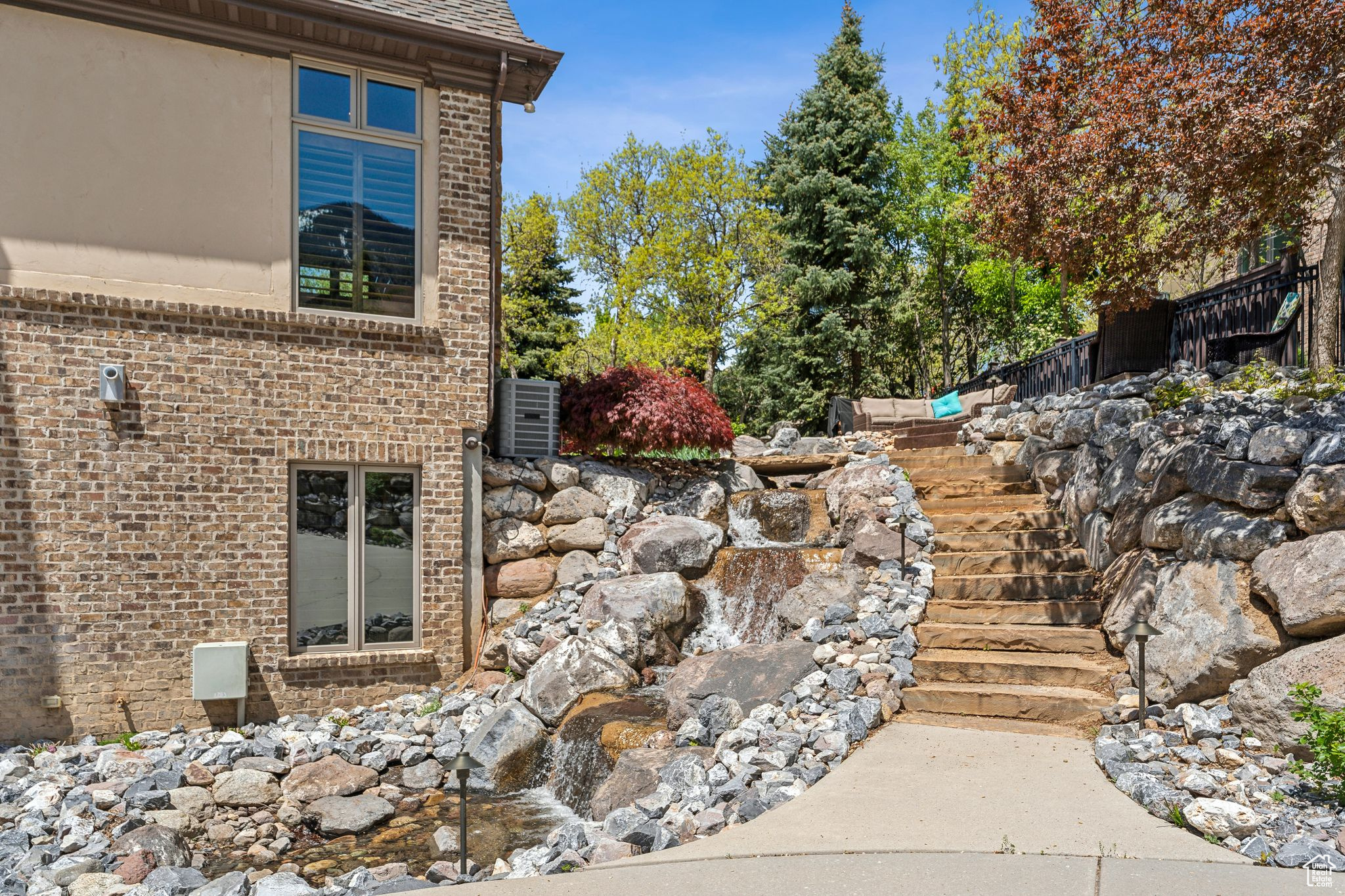 1 S Crosshill Ln, Sandy, Utah image 14