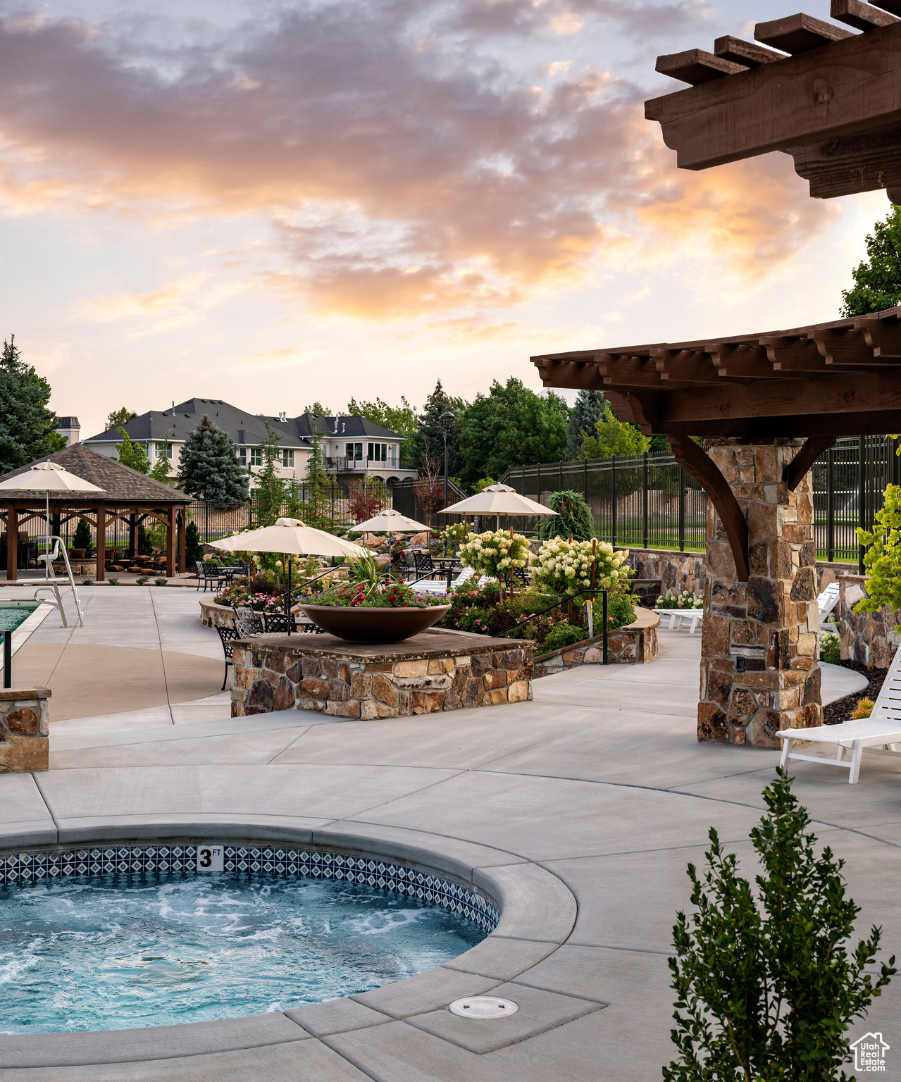 PEPPERWOOD - Residential