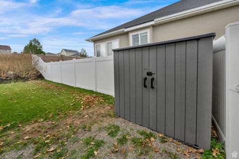 Tiny photo for 6629 W BLACK SAGE DR S, Herriman, UT 84096 (MLS # 2118190)