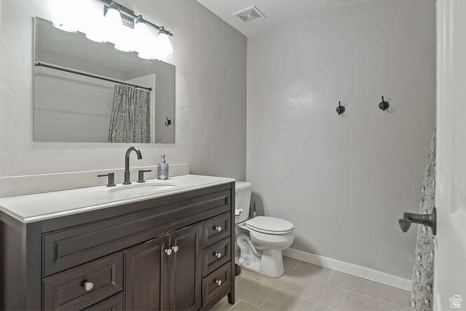 WINDSOR MEADOWS - Residential