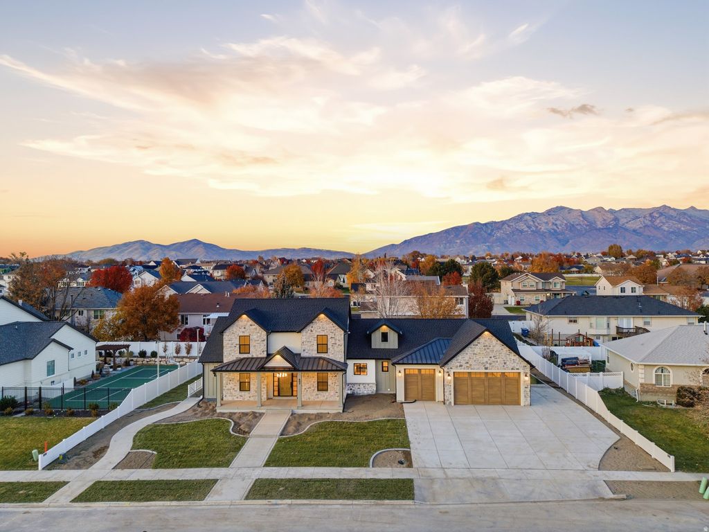 Photo of 602 W 860 N, American Fork, UT 84003 (MLS # 2122902)