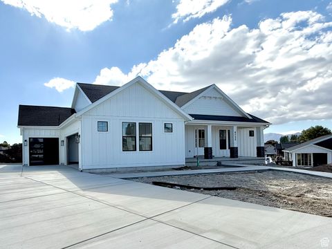Photo of 4732 S TURNBERRY COVE LN W #14, Taylorsville, UT 84123 (MLS # 2088821)