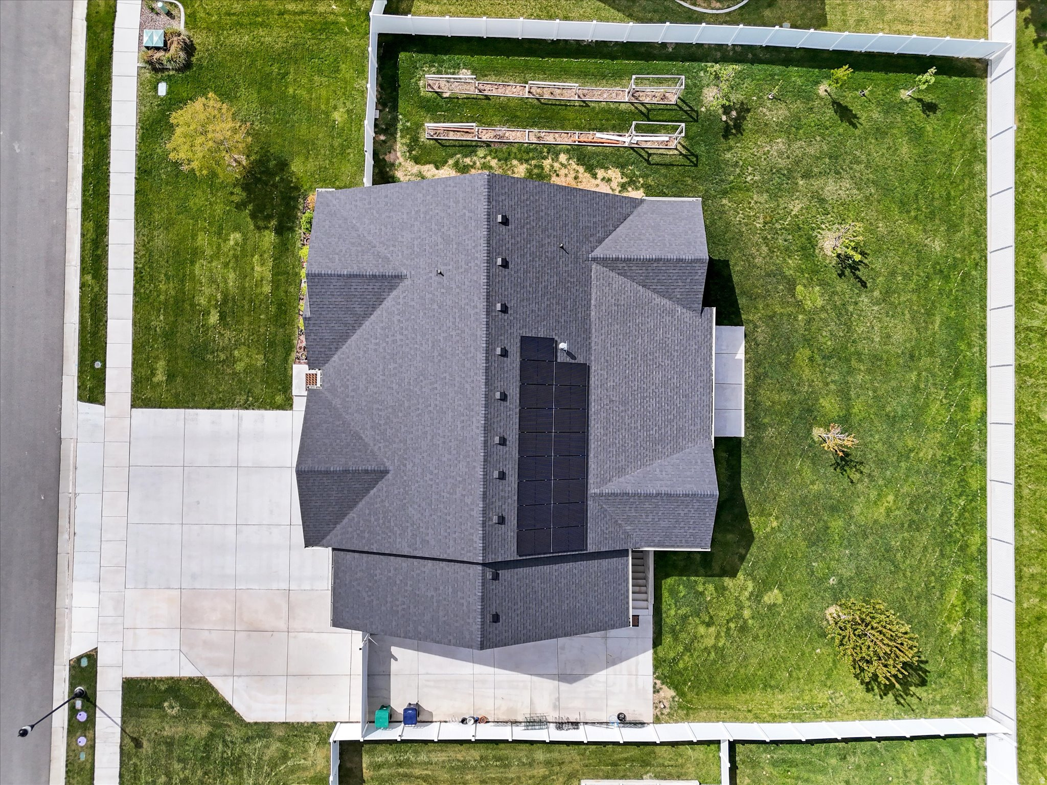 LAYTON SHORES SUBDIV - Residential