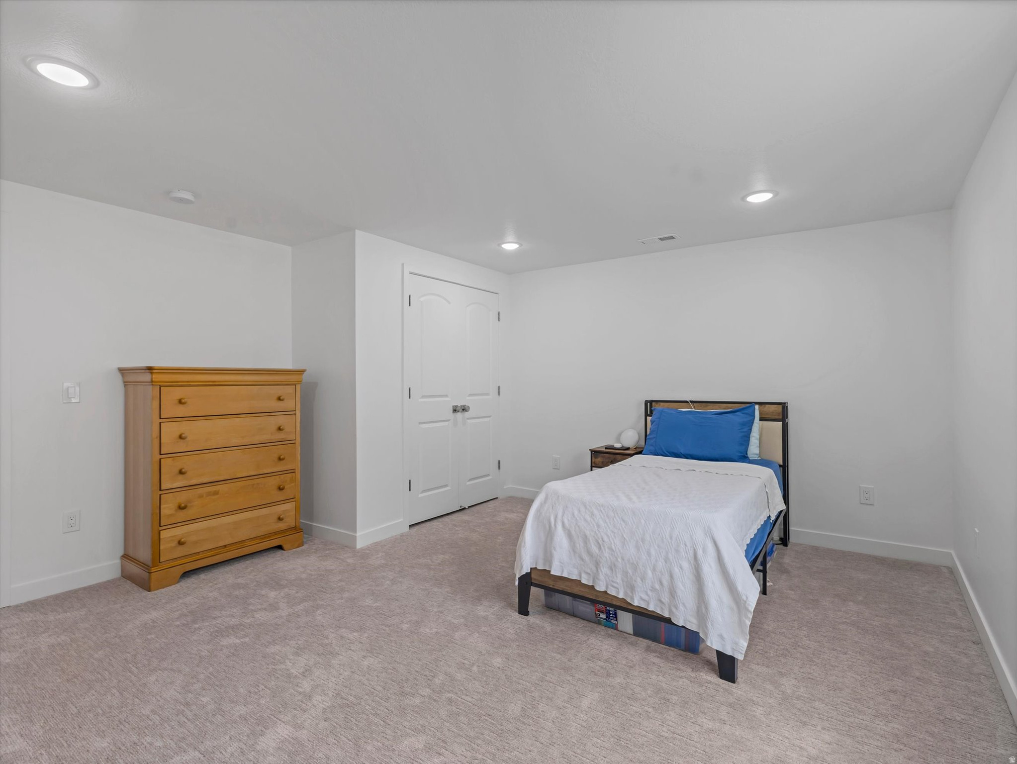 LAYTON SHORES SUBDIV - Residential