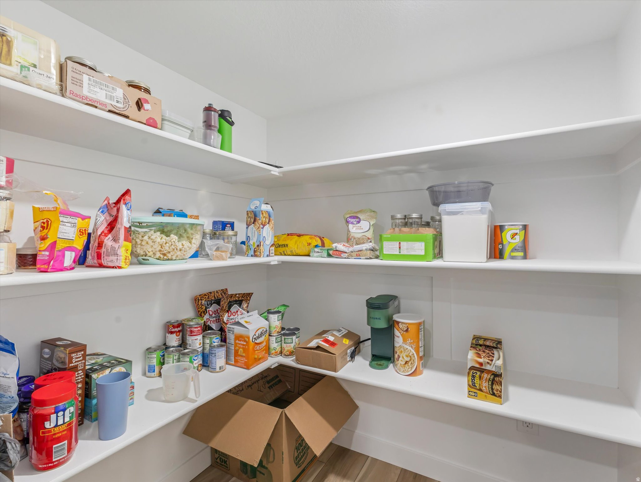 LAYTON SHORES SUBDIV - Residential