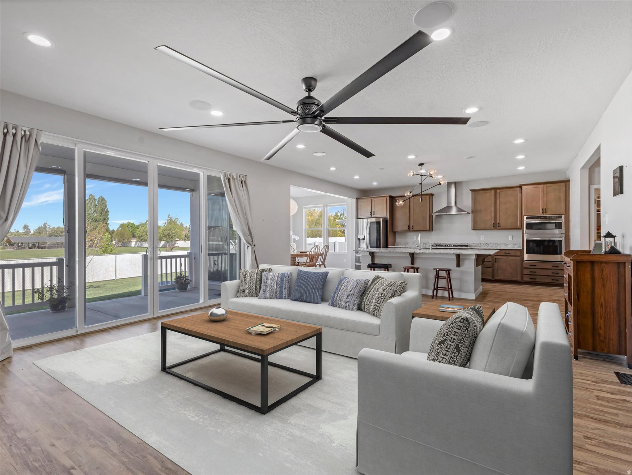 LAYTON SHORES SUBDIV - Residential