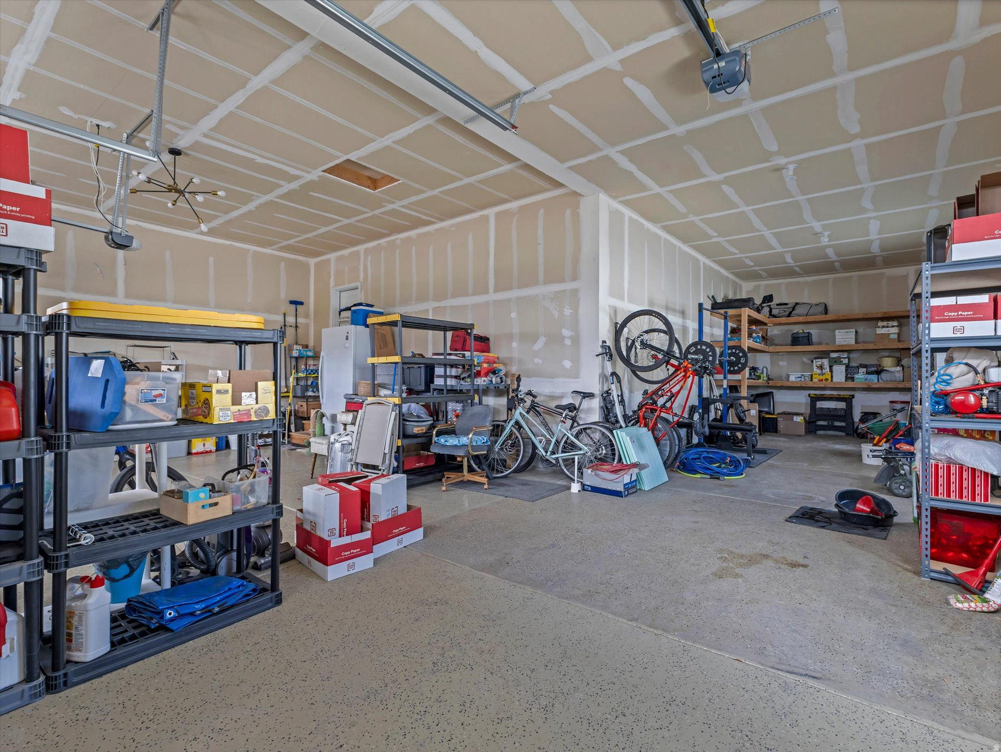 LAYTON SHORES SUBDIV - Residential