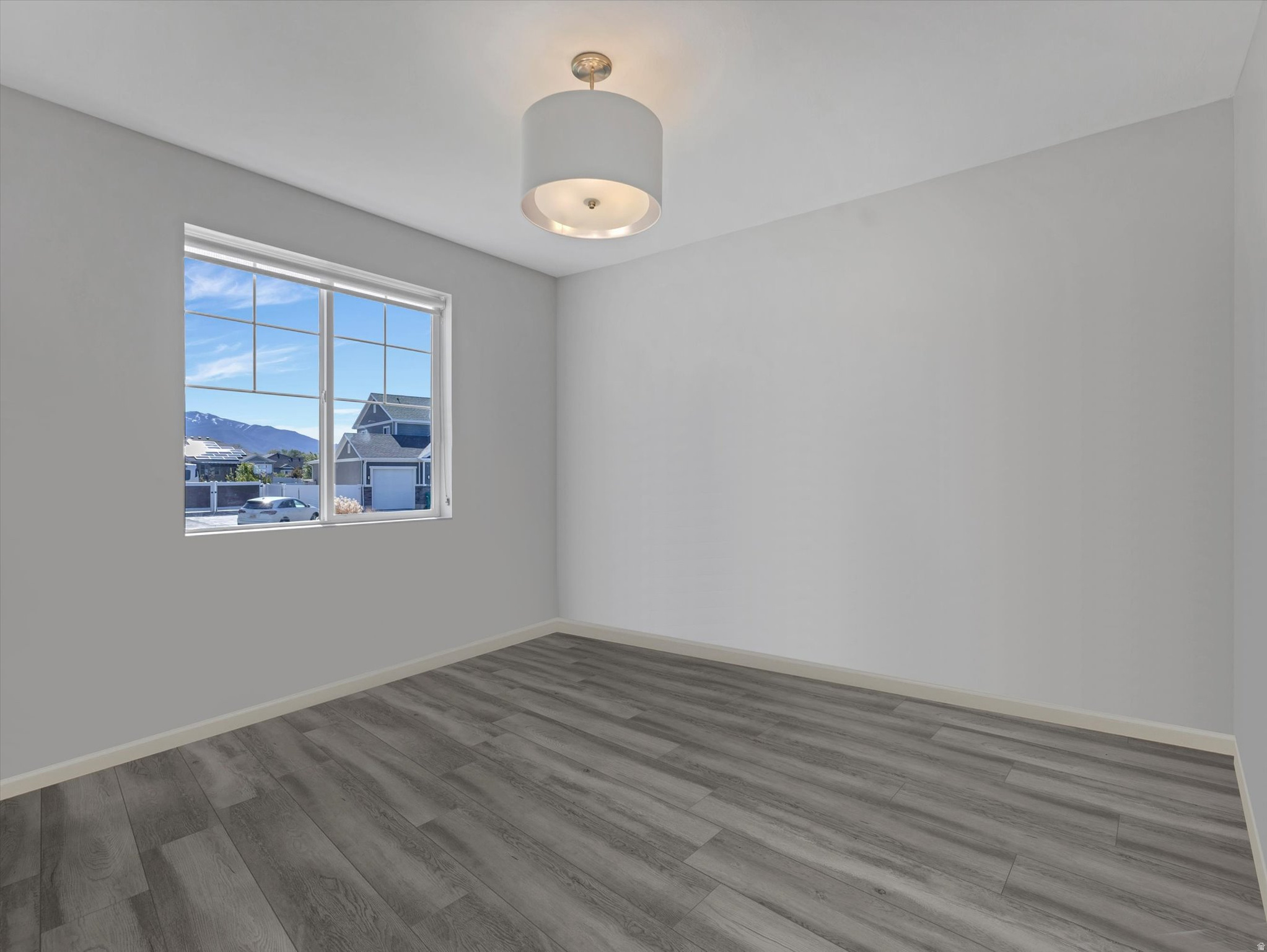 LAYTON SHORES SUBDIV - Residential