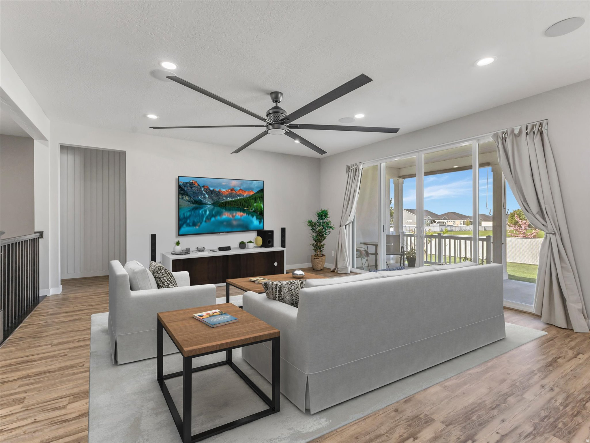 LAYTON SHORES SUBDIV - Residential