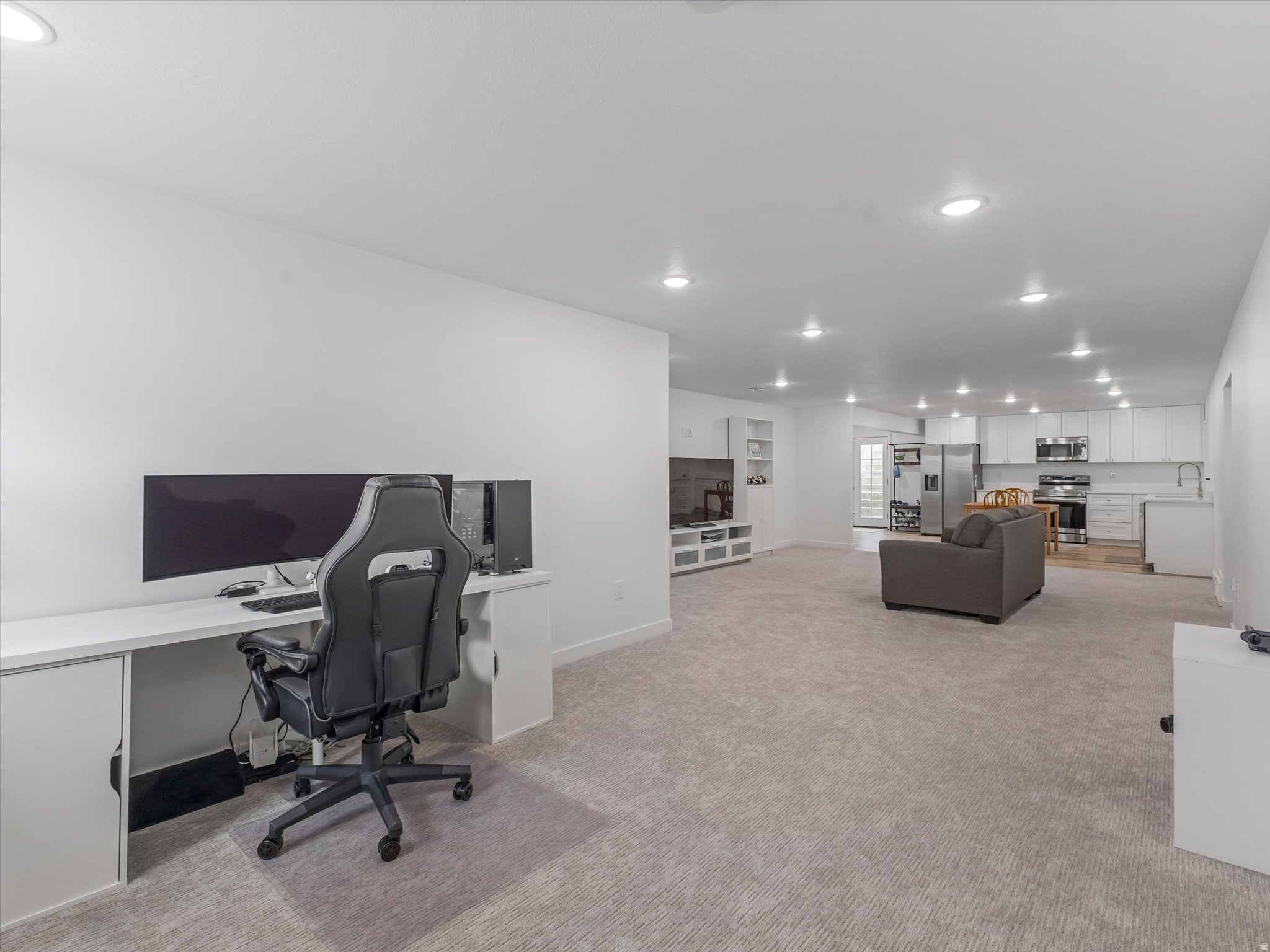 LAYTON SHORES SUBDIV - Residential